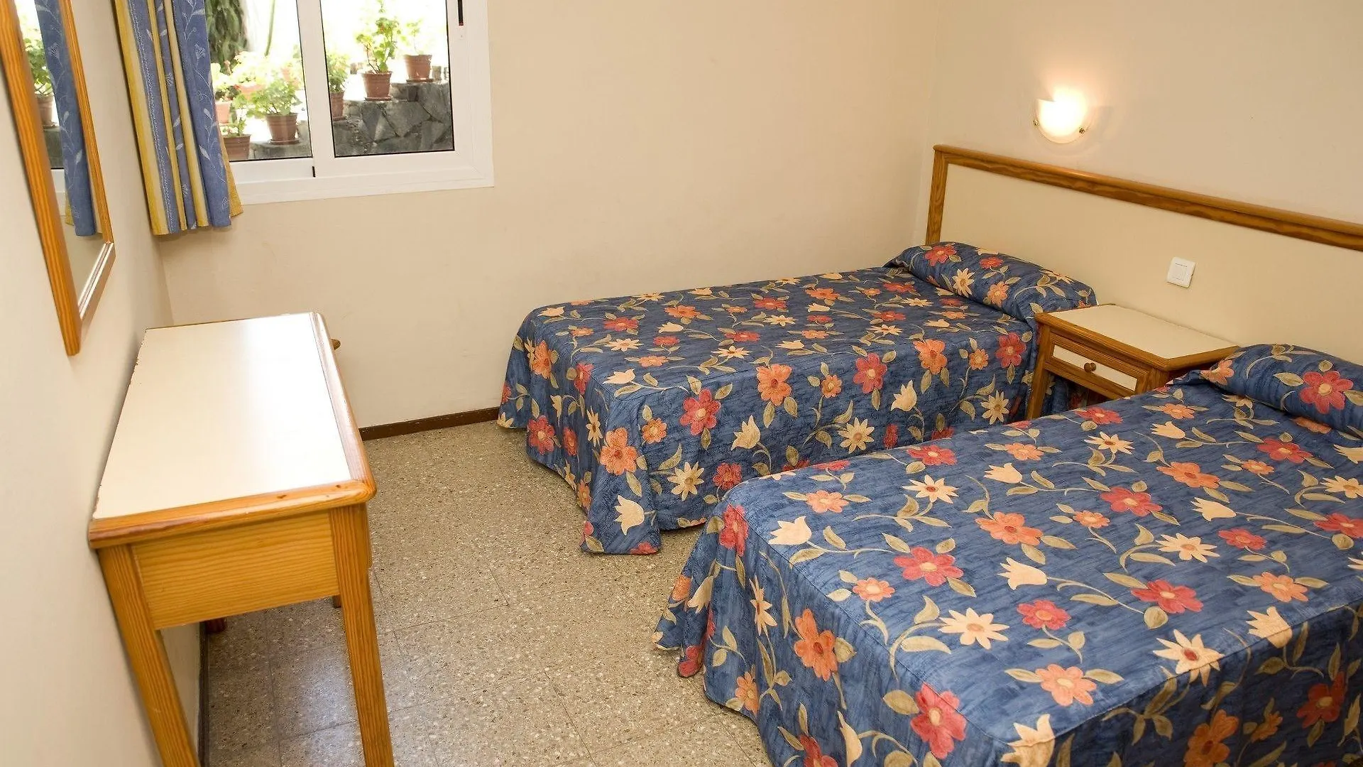 Aparthotel Roca Verde - Playa del Inglés